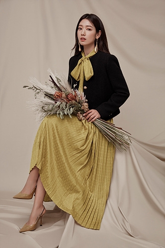 '모조에스핀' 뮤즈 박신혜의 로맨틱 무드 가을 컬렉션 화보 